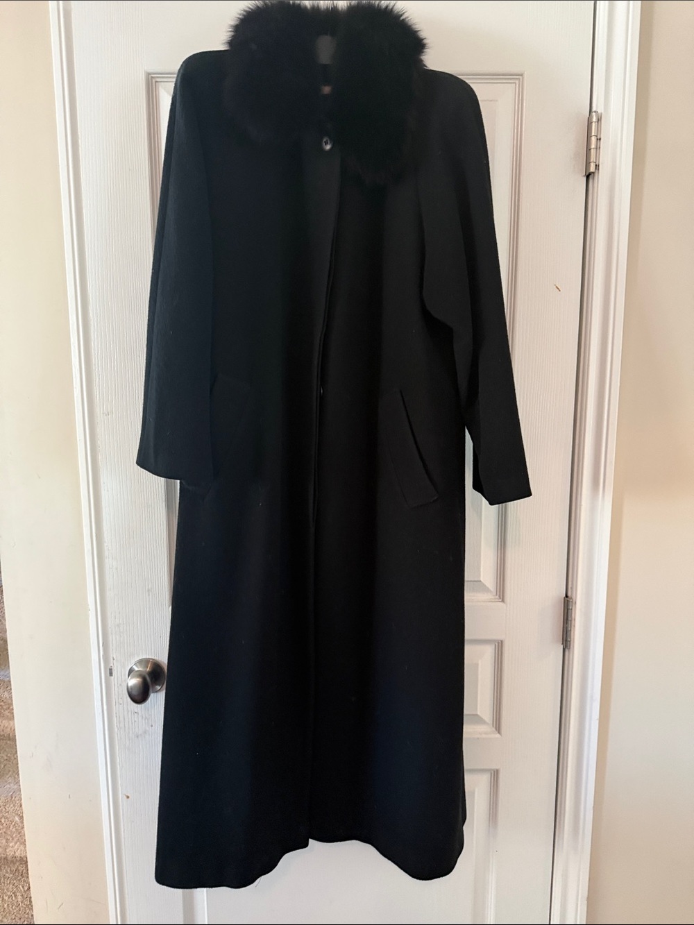 Women's Black Long Wool Coat with Fur Collar